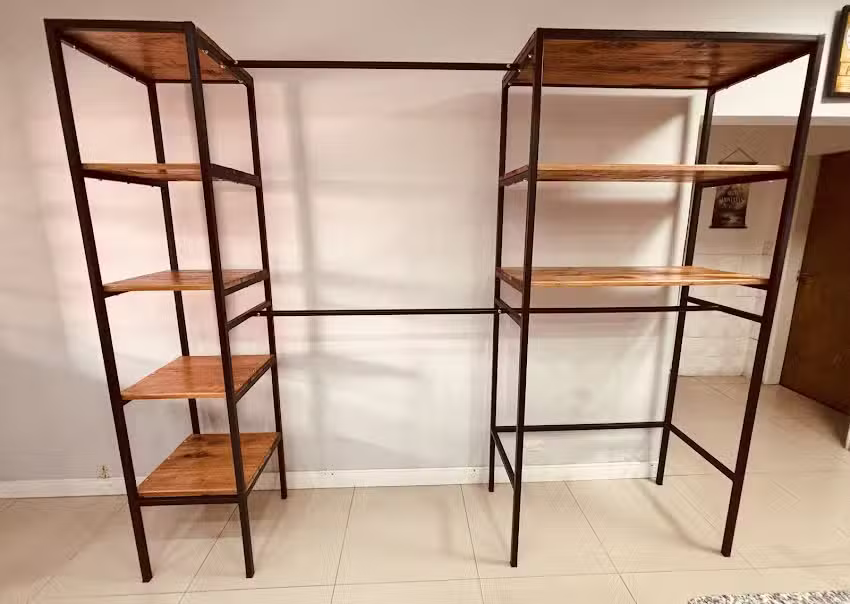 1980 Muebles Industriales