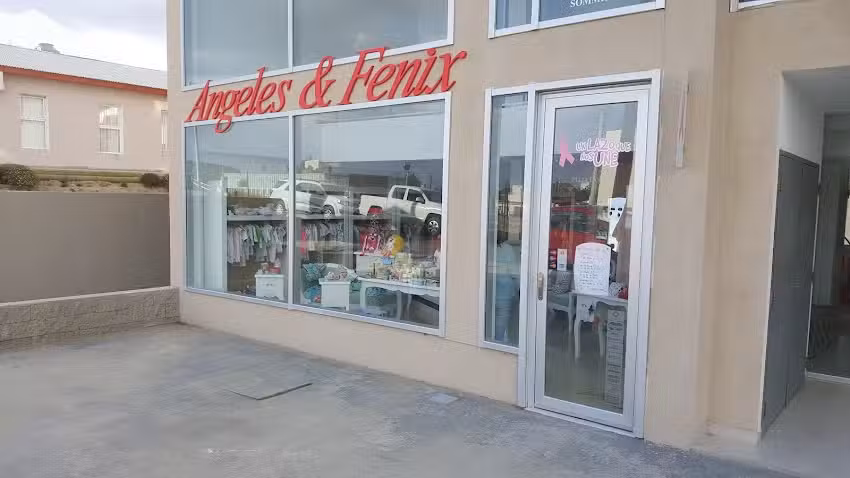 &Aacute;ngeles y Fl&eacute;lix