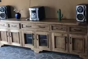 Carpintero Luis Guill&oacute;n