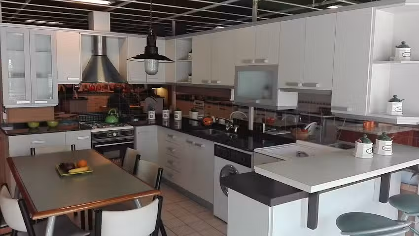 COCINA Y BA&Ntilde;O A MEDIDA