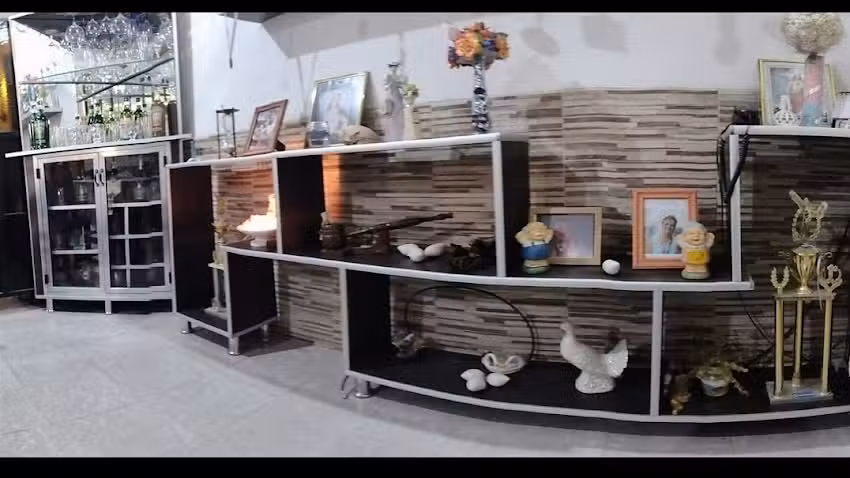 COSA NUESTRA AMOBLAMIENTO