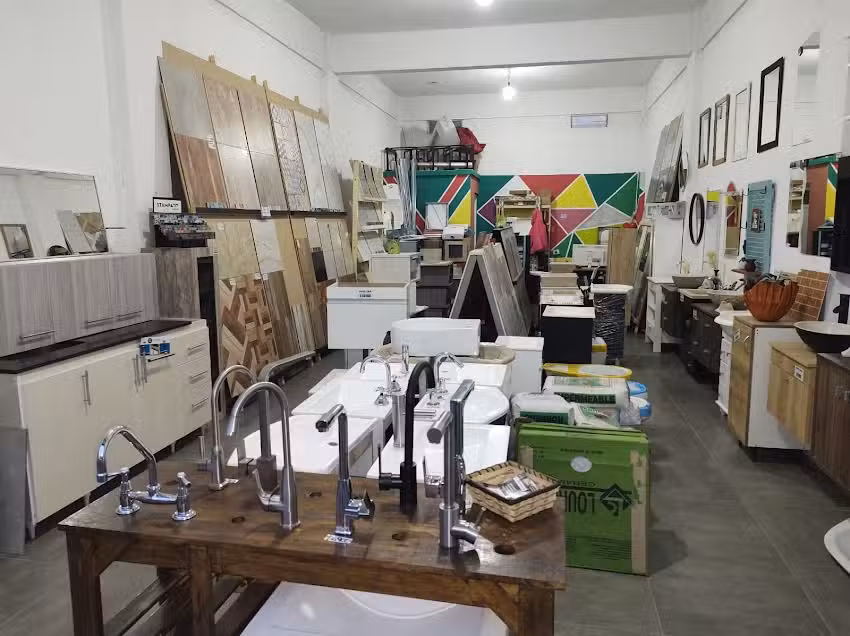 Di varano ba&ntilde;os y cocinas