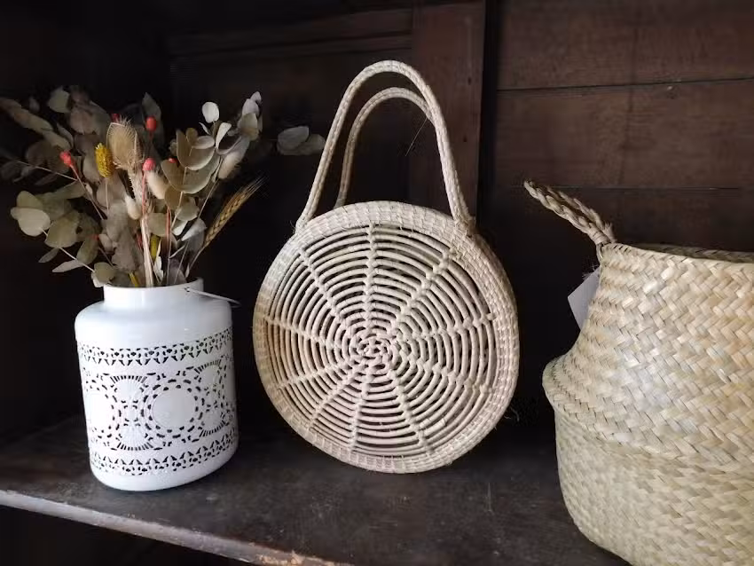 El Almacencito (muebles & deco)