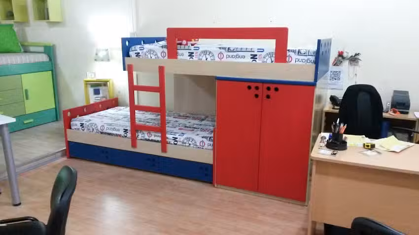 Espacio Joven F&aacute;brica de Muebles Juveniles