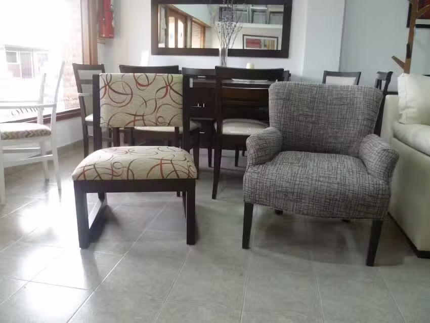 GUGLIELMELLO MUEBLES(COLCHONES, SOMMIERS Y BLANCO)