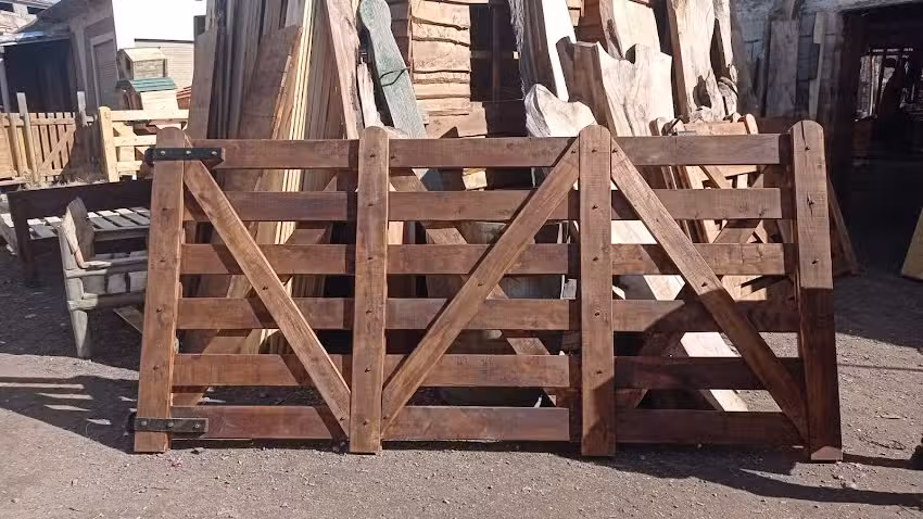 IVRG F&aacute;brica de Muebles R&uacute;sticos