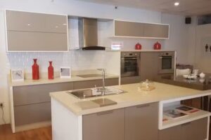 J & A Amoblamientos- MUEBLES PRESISSO