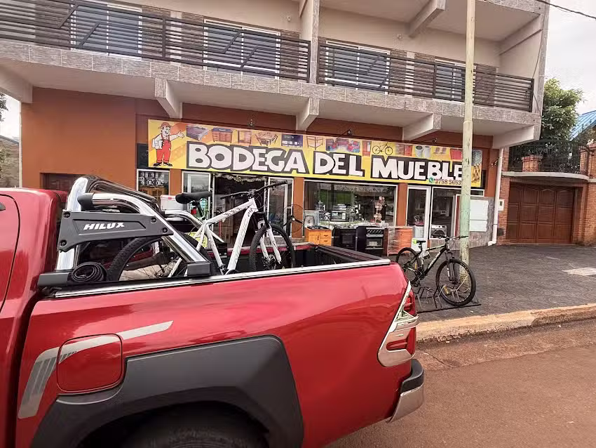 La bodega del mueble Apostoles