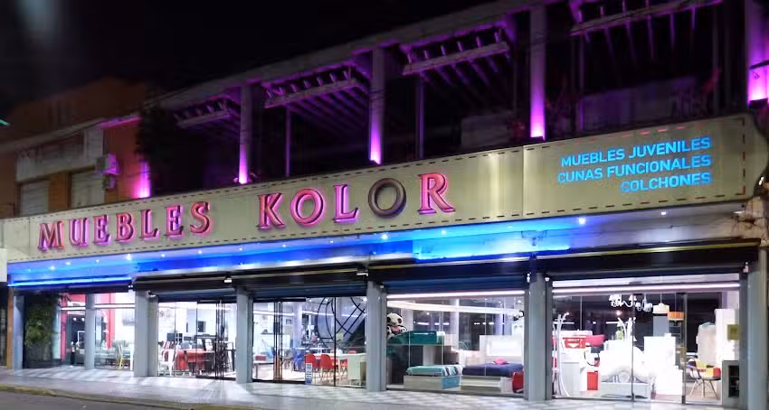 LA VALENZIANA – local exclusivo- MUEBLES KOLOR