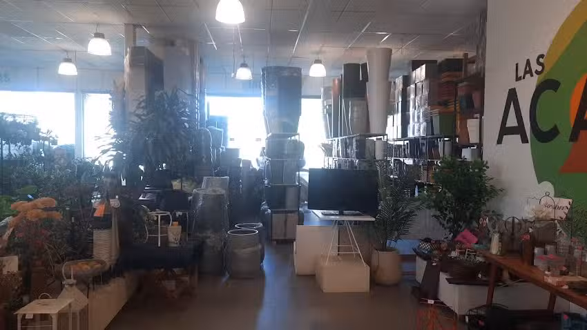 Las Acacias Nature Shop