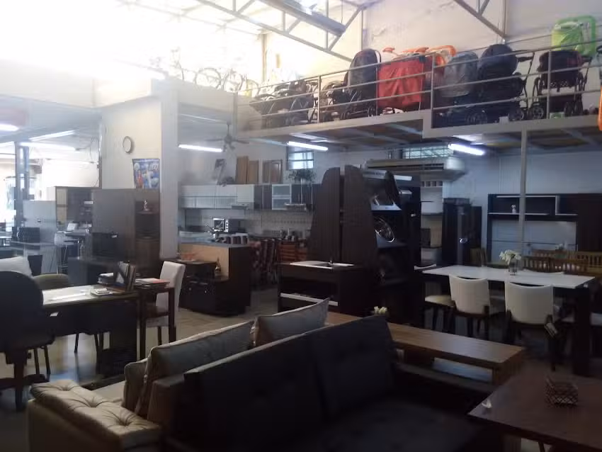 L&iacute;der Muebles