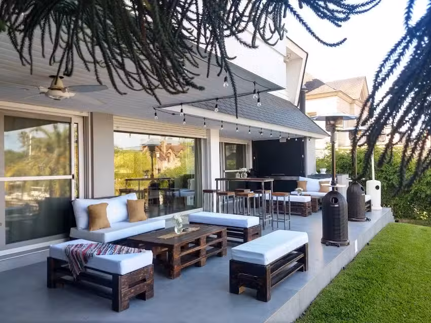 Los R&uacute;sticos &ndash; Mobiliario