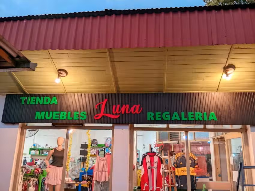 LUNA Regalar&iacute;a Tienda y Muebles Infantiles