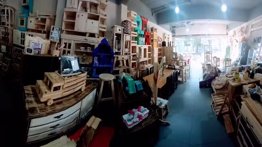 M&C La Isa Muebleria