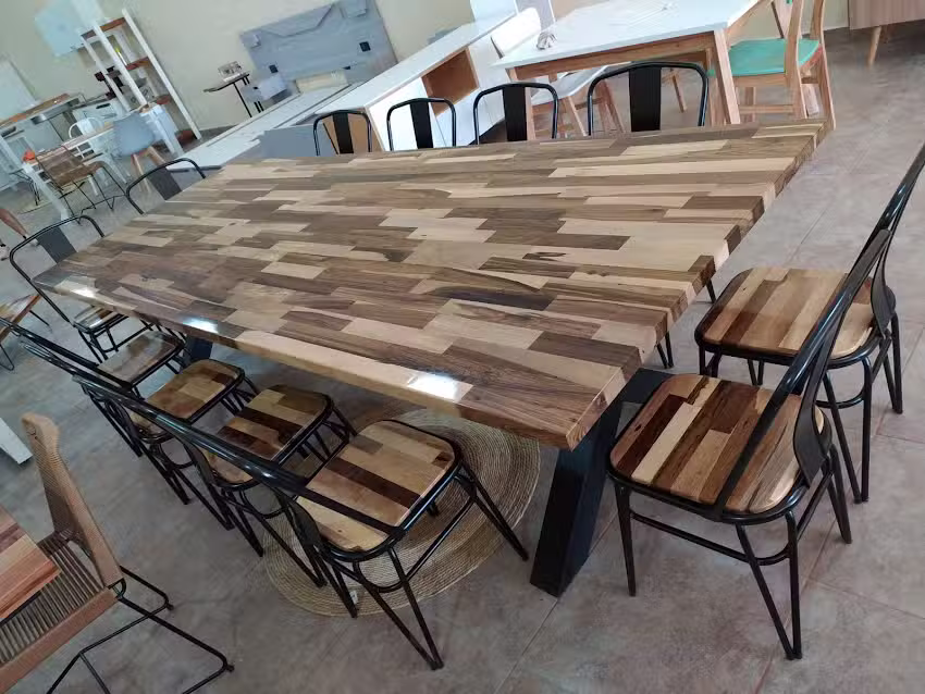 Maderas Pueblo Esther Showroom