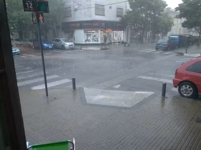 Muebler&iacute;a Atenas