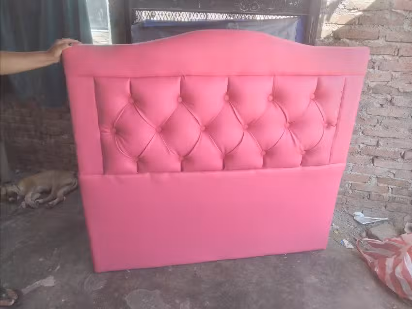 Muebler&iacute;a company