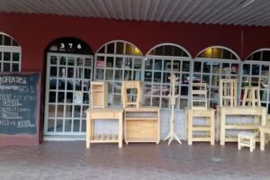 Muebleria “El Arca”