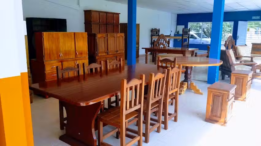 Muebler&iacute;a Iguaz&uacute;