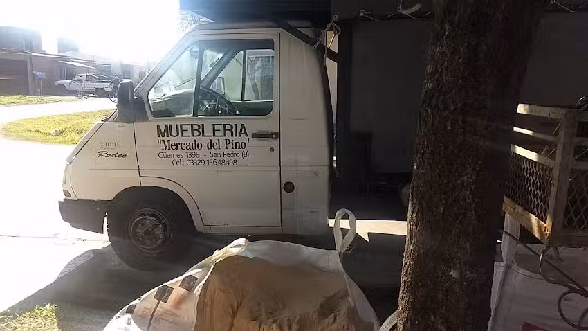 Muebler&iacute;a Mercado del pino