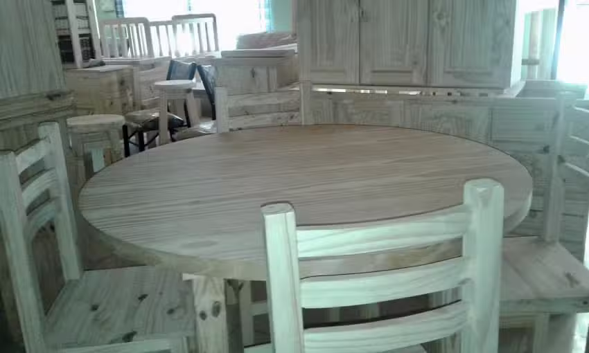 Muebler&iacute;a Saponara