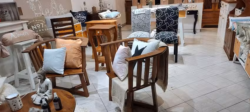 Muebles El Cha&ntilde;ar