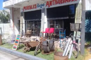 Muebles Y Antigüedades Gustavo