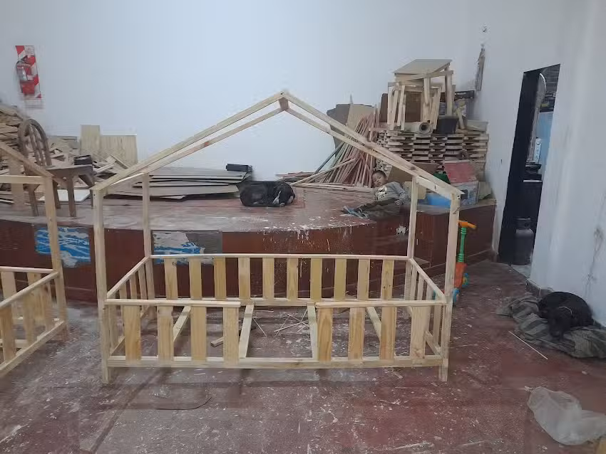 Paso a Pasitos Muebles (OMNIA TRADE)