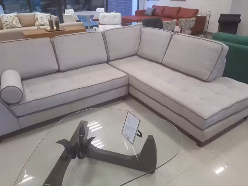 Ricardo J. Ju&aacute;rez S.R.L. &ndash; Muebles de Oficina