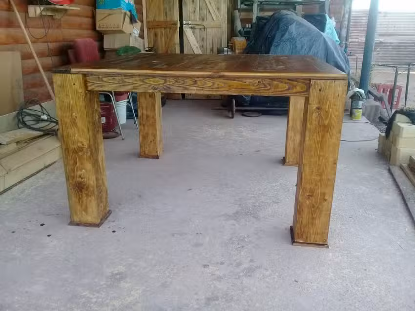 R&Uacute;STICOS & NATURALES