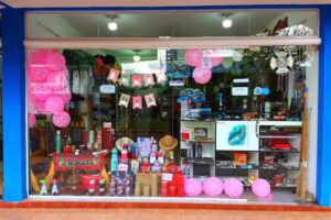 Supermercado y Muebleria Cotton