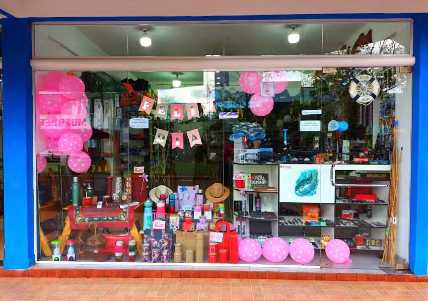 Supermercado y Muebleria Cotton