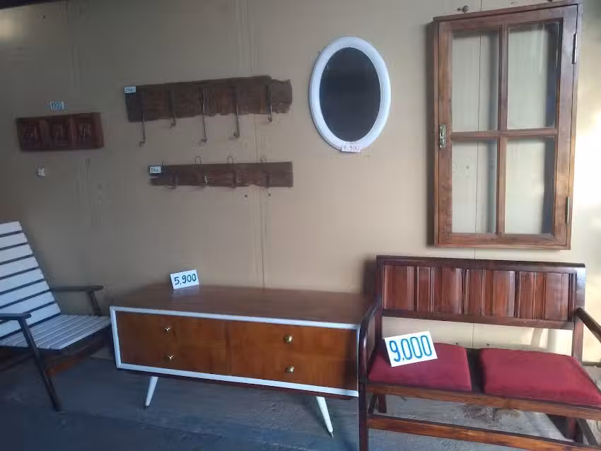 Venta de muebles y art&iacute;culos para construcci&oacute;n