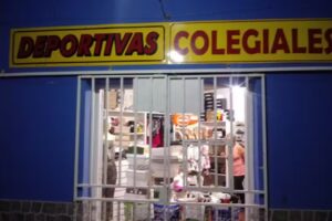 (Zapatilleria y pilcheria & Muebles Art hogar( BEL&FER)