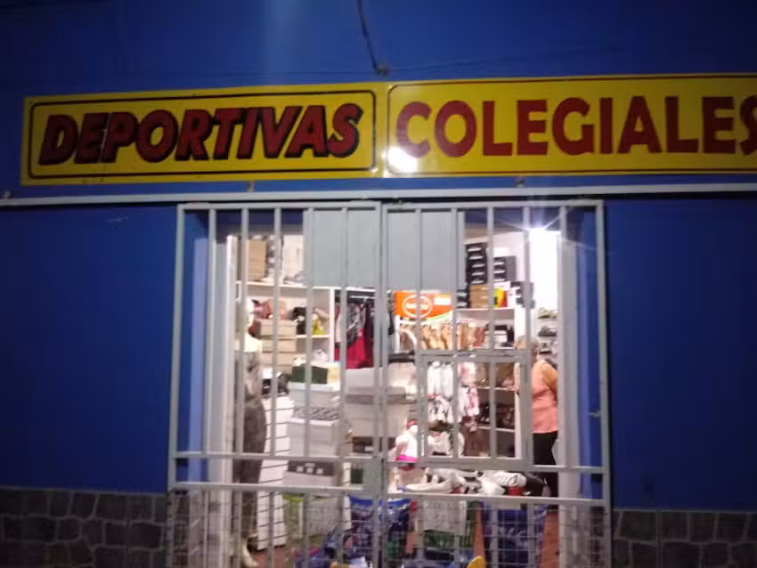 (Zapatilleria y pilcheria & Muebles Art hogar( BEL&FER)